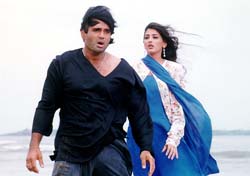 Sunil Shetty and Sonali Bendre